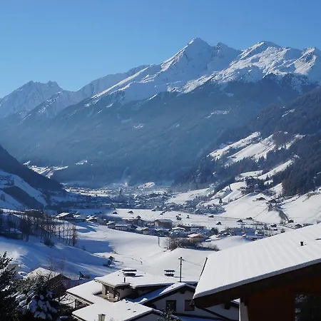 Hildegard ノイシュティフト・イム・シュトゥーバイタール